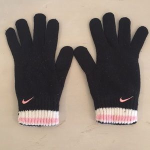 Nike gloves